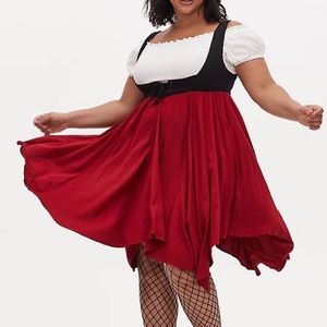 HALLOWEEN COSTUME PIRATE WENCH SET